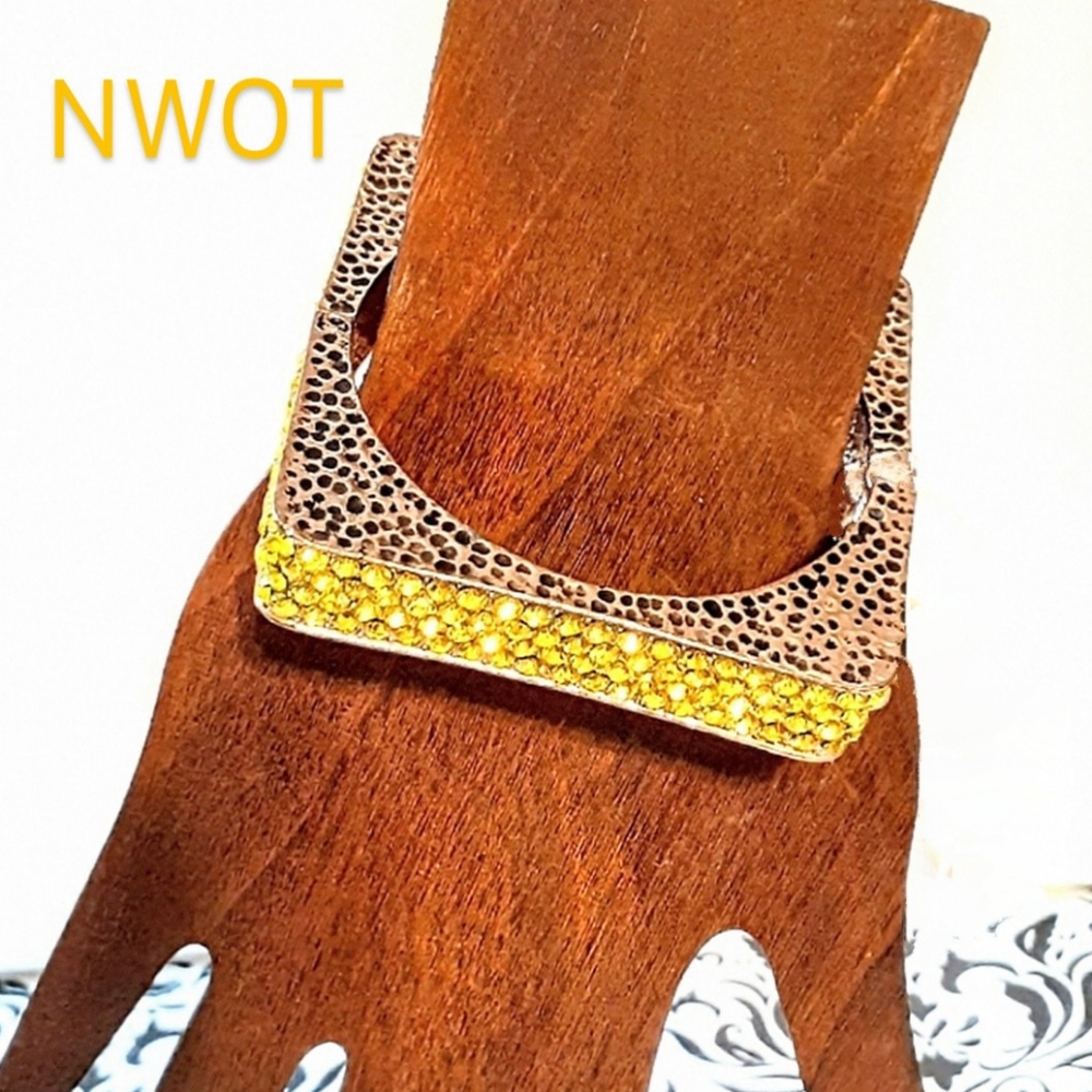 PARIS COLLECTION Yellow Crystals & Gold Hammered Metal Square Designer Bracelet